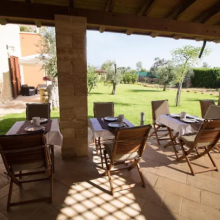 Biancolivo In Salento 4*