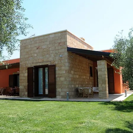 Biancolivo In Salento