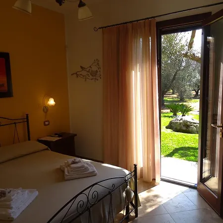 Biancolivo In Salento