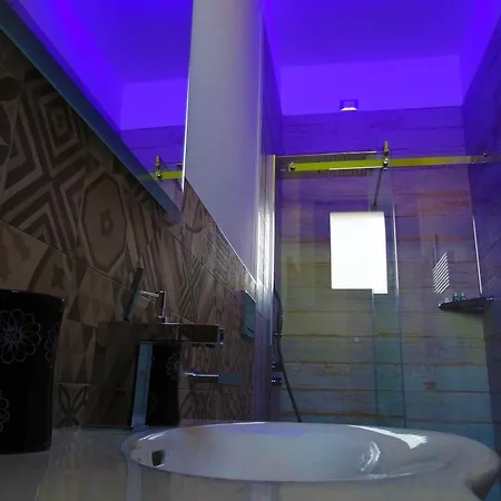 فندق مبيت وإفطار Biancolivo In Salento غالّيبولي