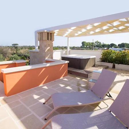 فندق مبيت وإفطار Biancolivo In Salento غالّيبولي