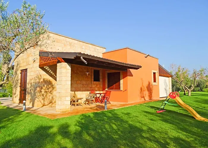Bed & Breakfast Biancolivo In Salento 3*