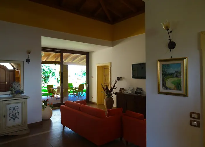 Biancolivo In Salento