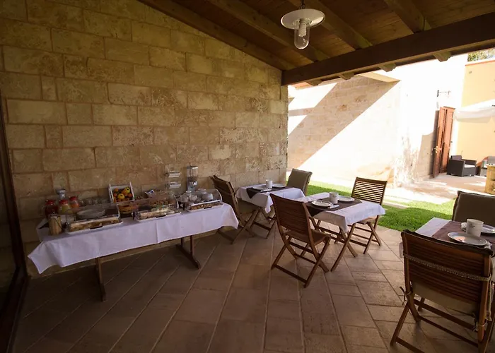 Biancolivo In Salento Bed & Breakfast 4*